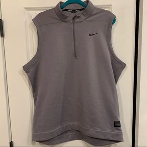 Nike Men’s XL Gray Quarter-zip Vest.